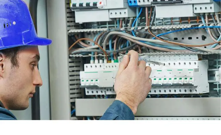 Tableros eléctricos y celdas de media tensión